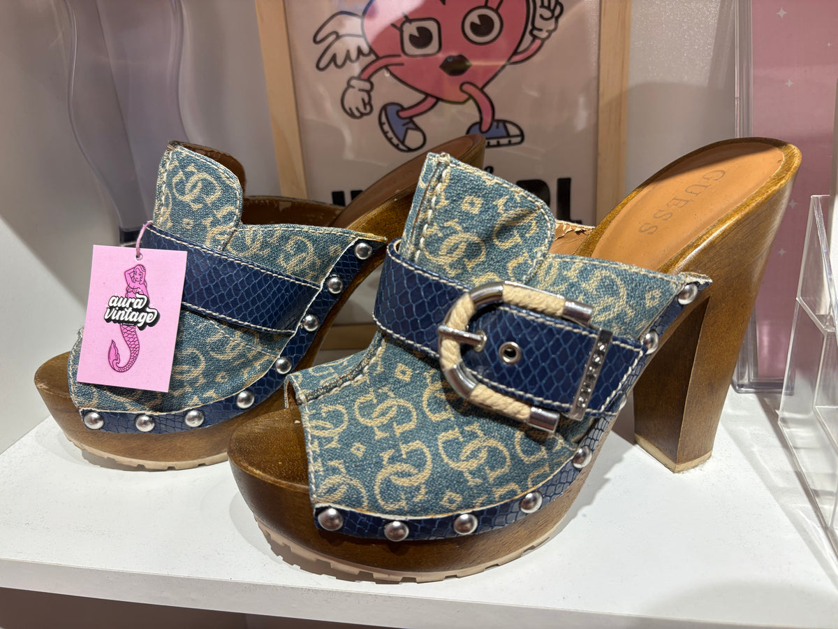 Iconic Guess platforms (39)