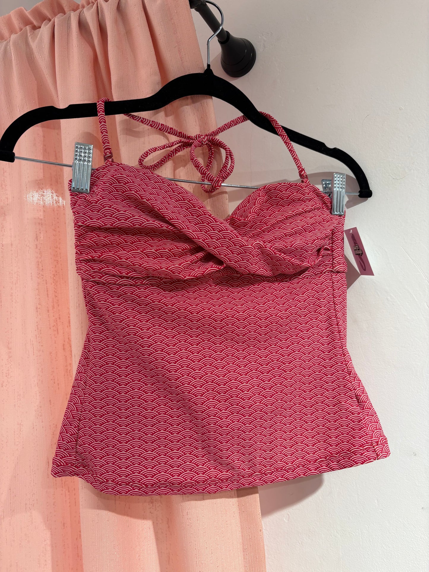 Cute GAP swimwear top (XS)
