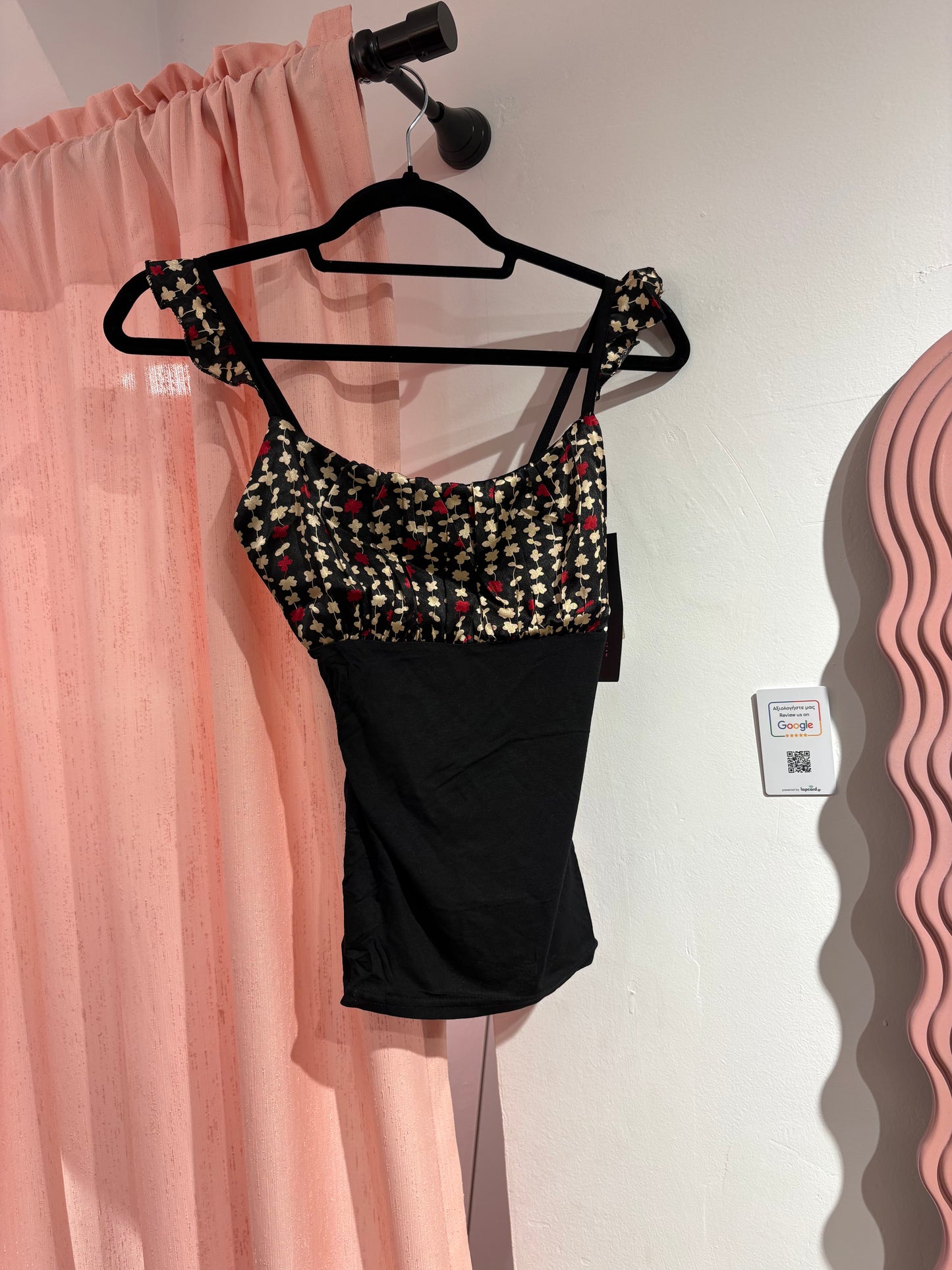 Floral fitted top with a contrast black body & delicate straps (S / M)