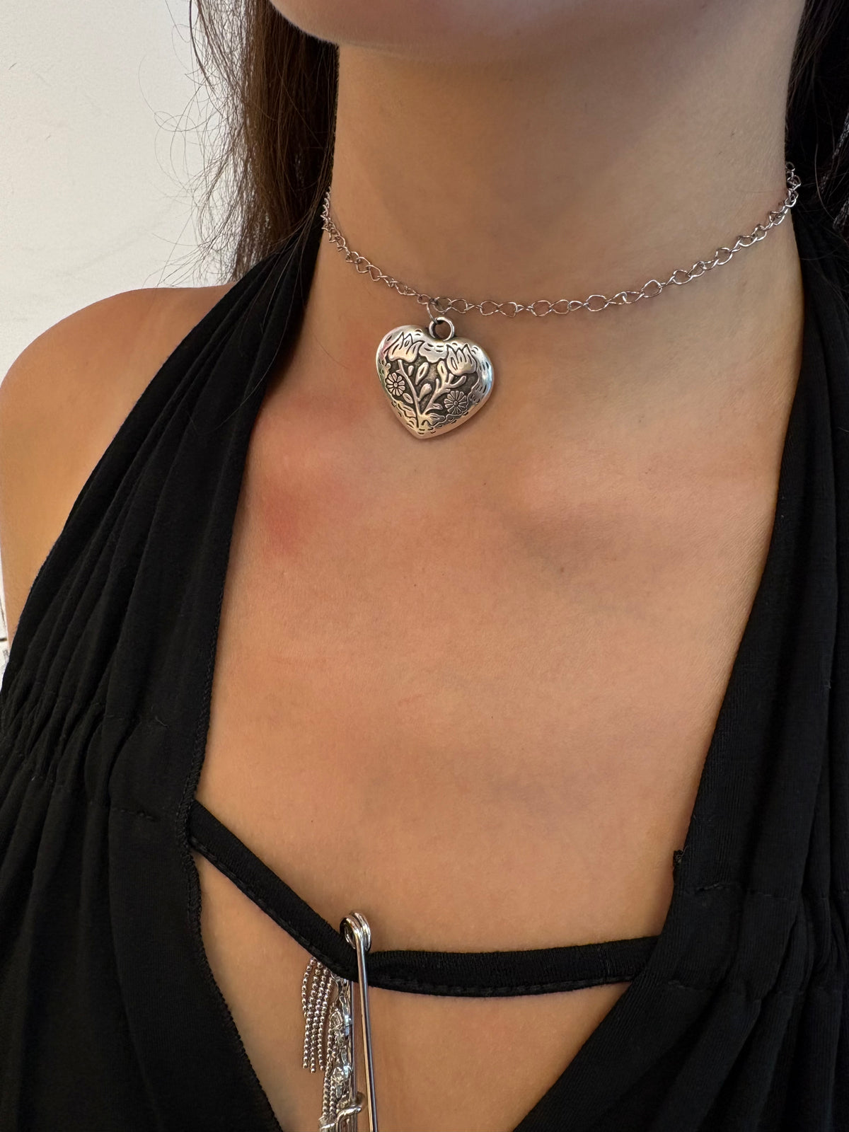 Stainless steel heart chocker