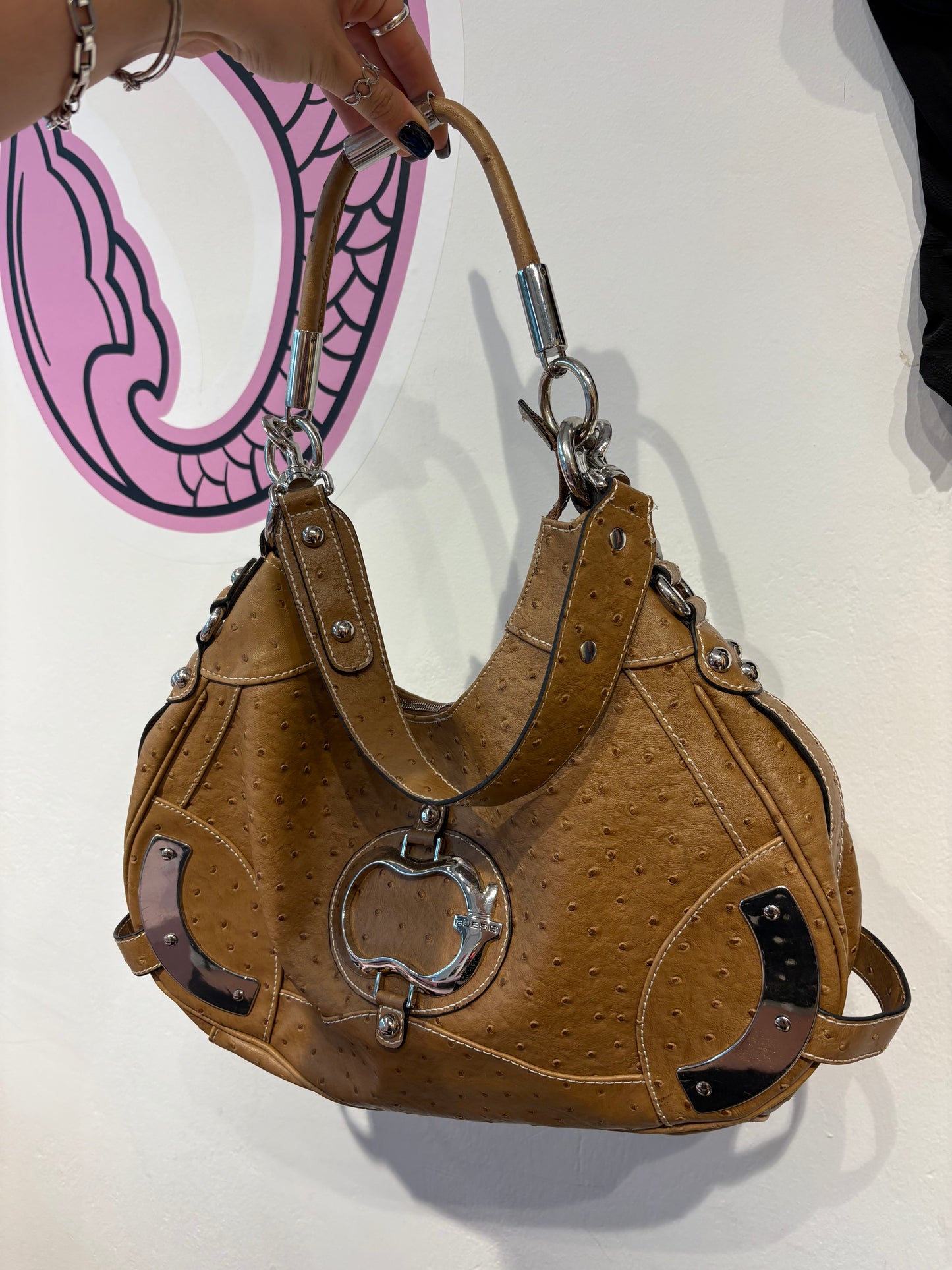 Incredible large Guess bag