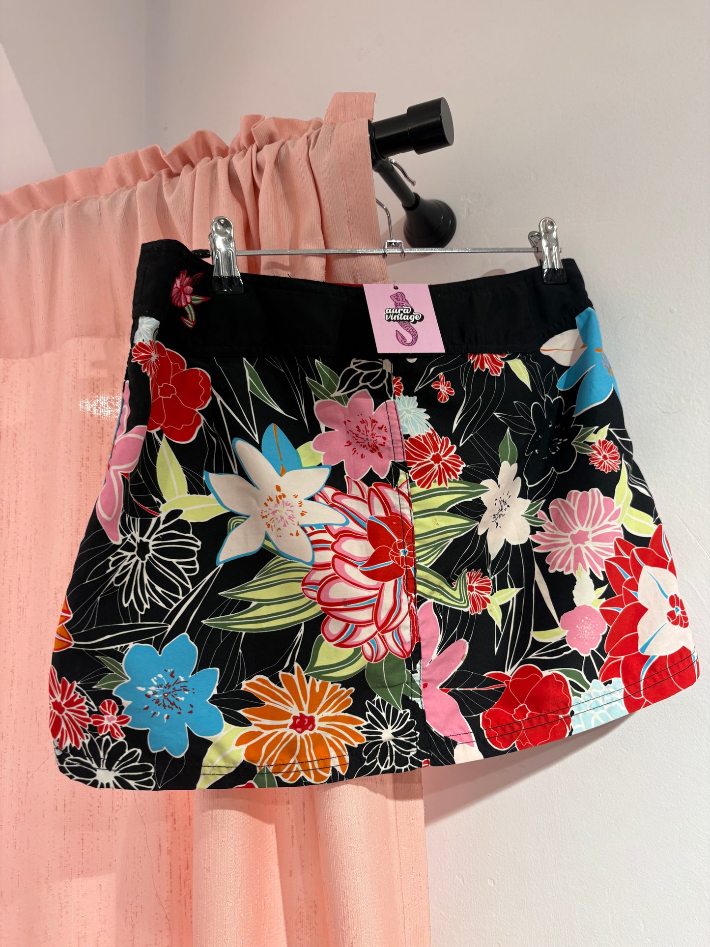 Surf girl O'Neill skirt (M)