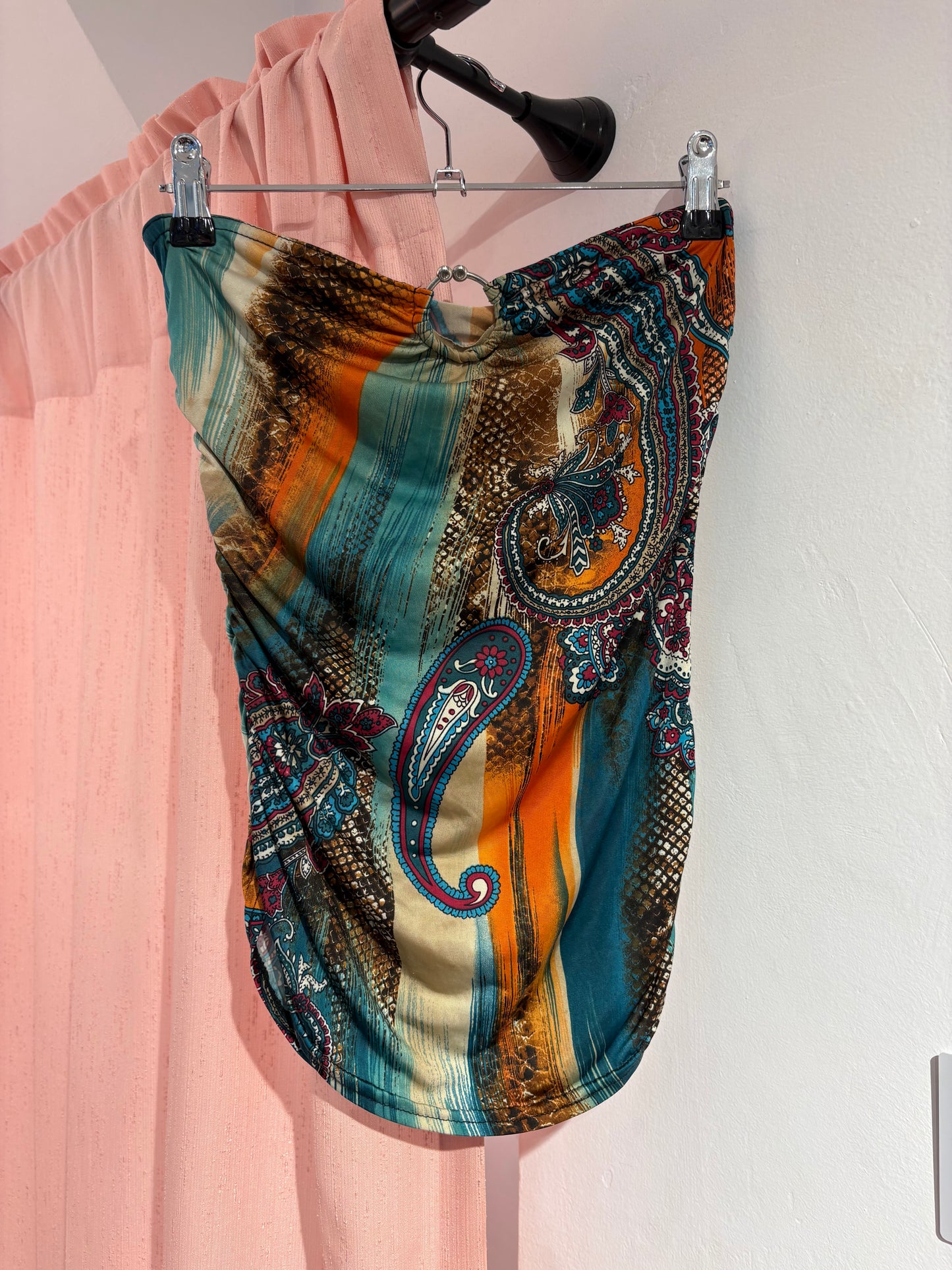 Strapless paisley top with a silver front detail (M)