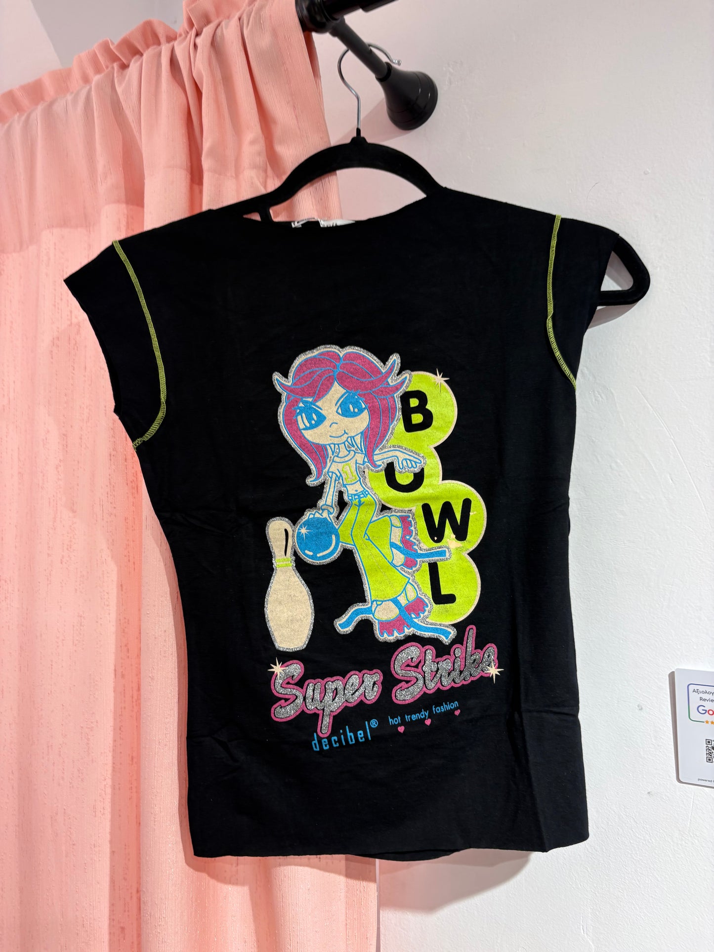 Super cute graphic tee with back cut-out (One Size)