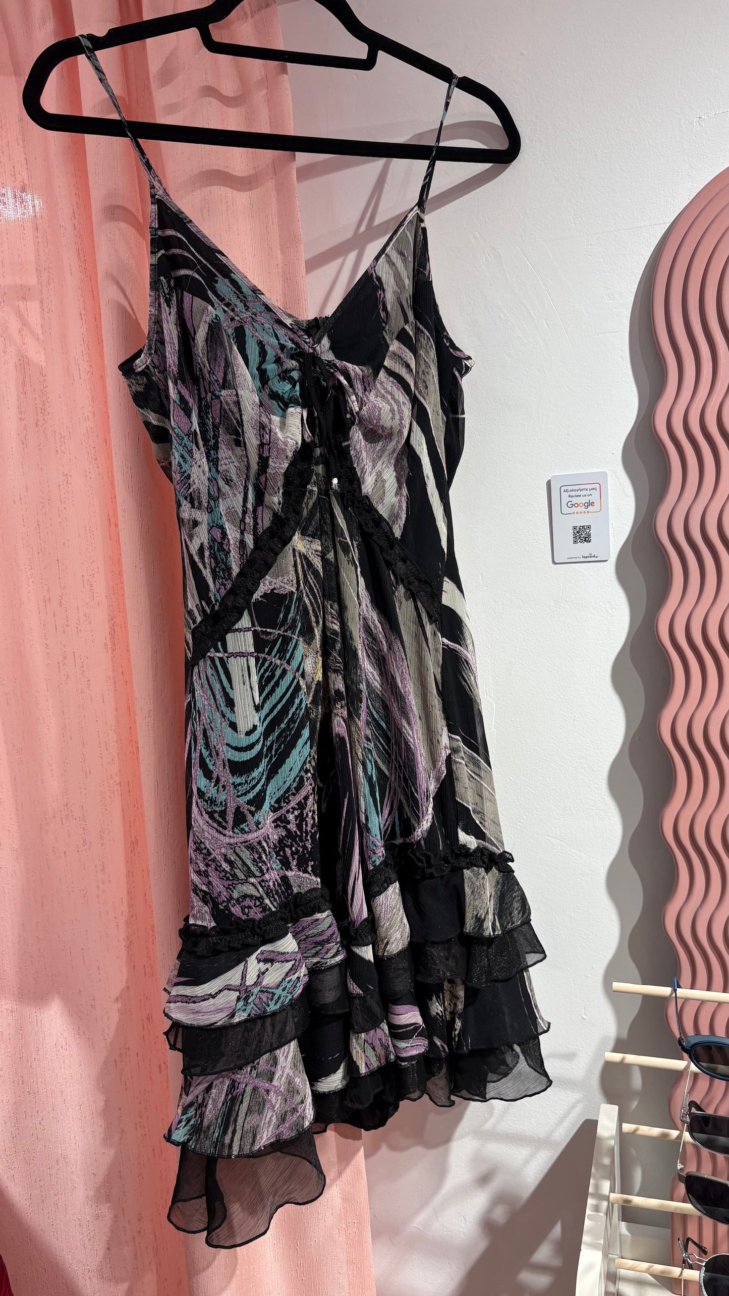 Beautiful mesh colourful dress with ruffled hem (M/L)