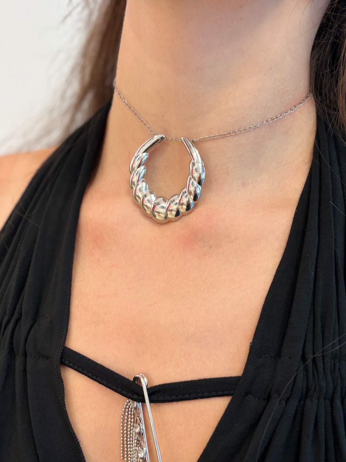 Stainless steel chunky chocker
