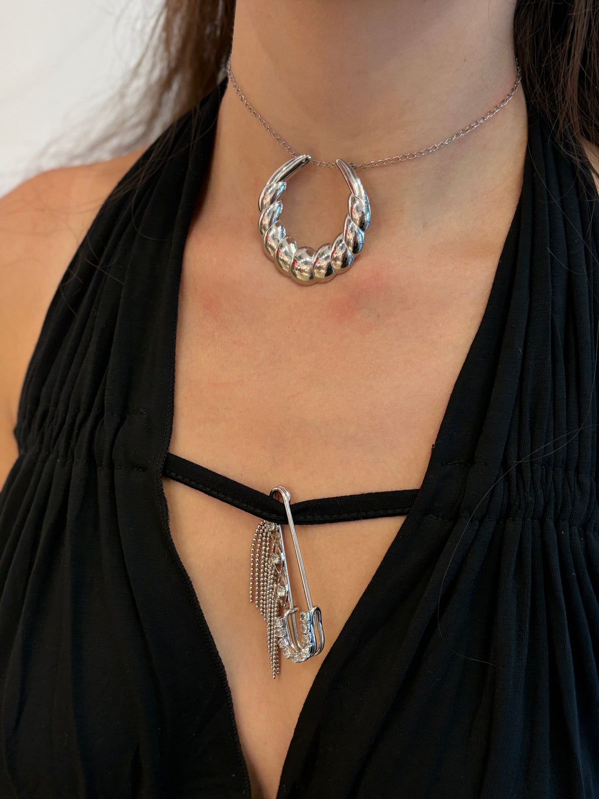 Stainless steel chunky chocker