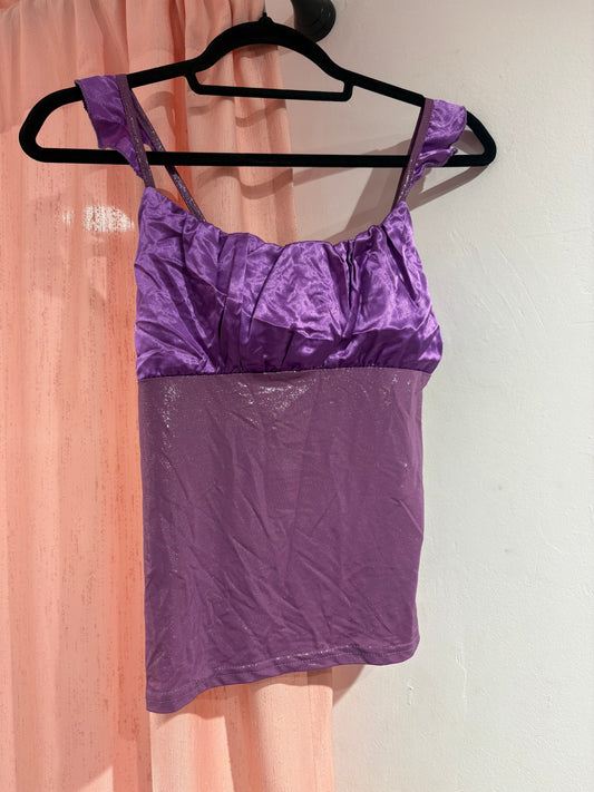 Super cute shimmery purple top (M-L)