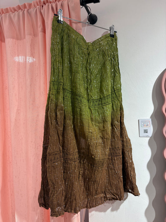 Y2k fairy iridescent pleated skirt (M-L)