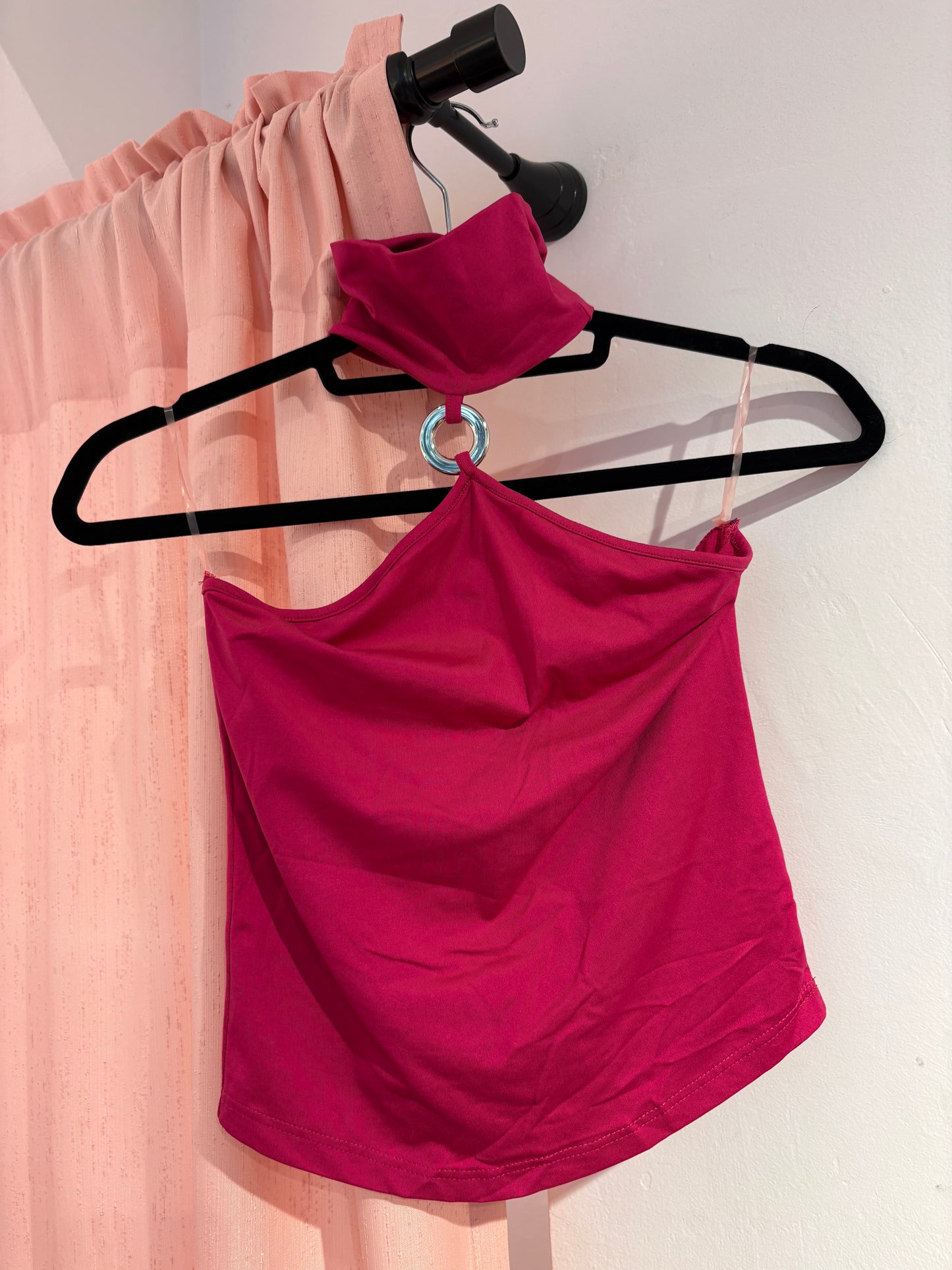 Super cute y2k top with metallic detail (Fits M/L)