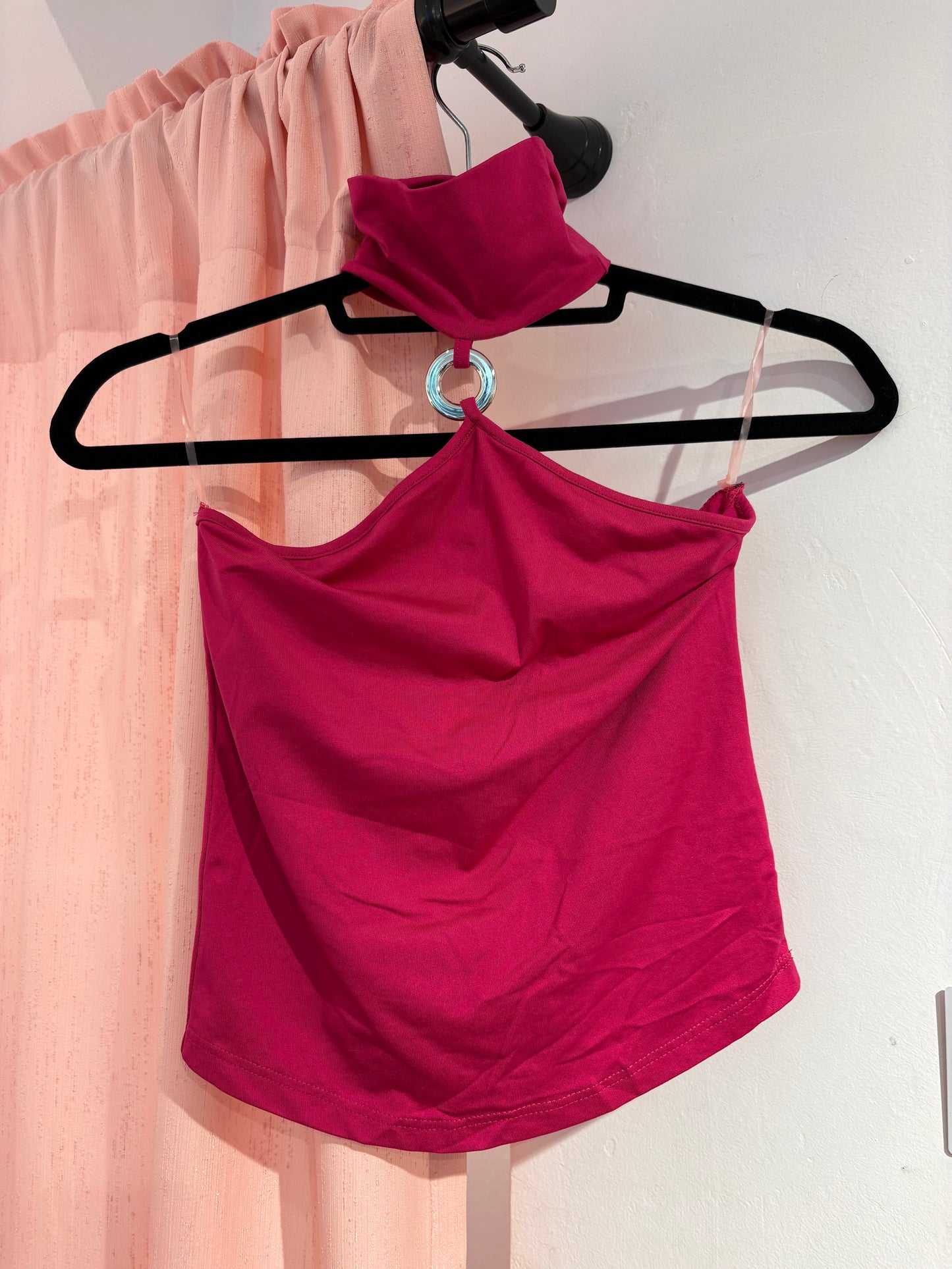 Super cute y2k top with metallic detail (Fits M/L)