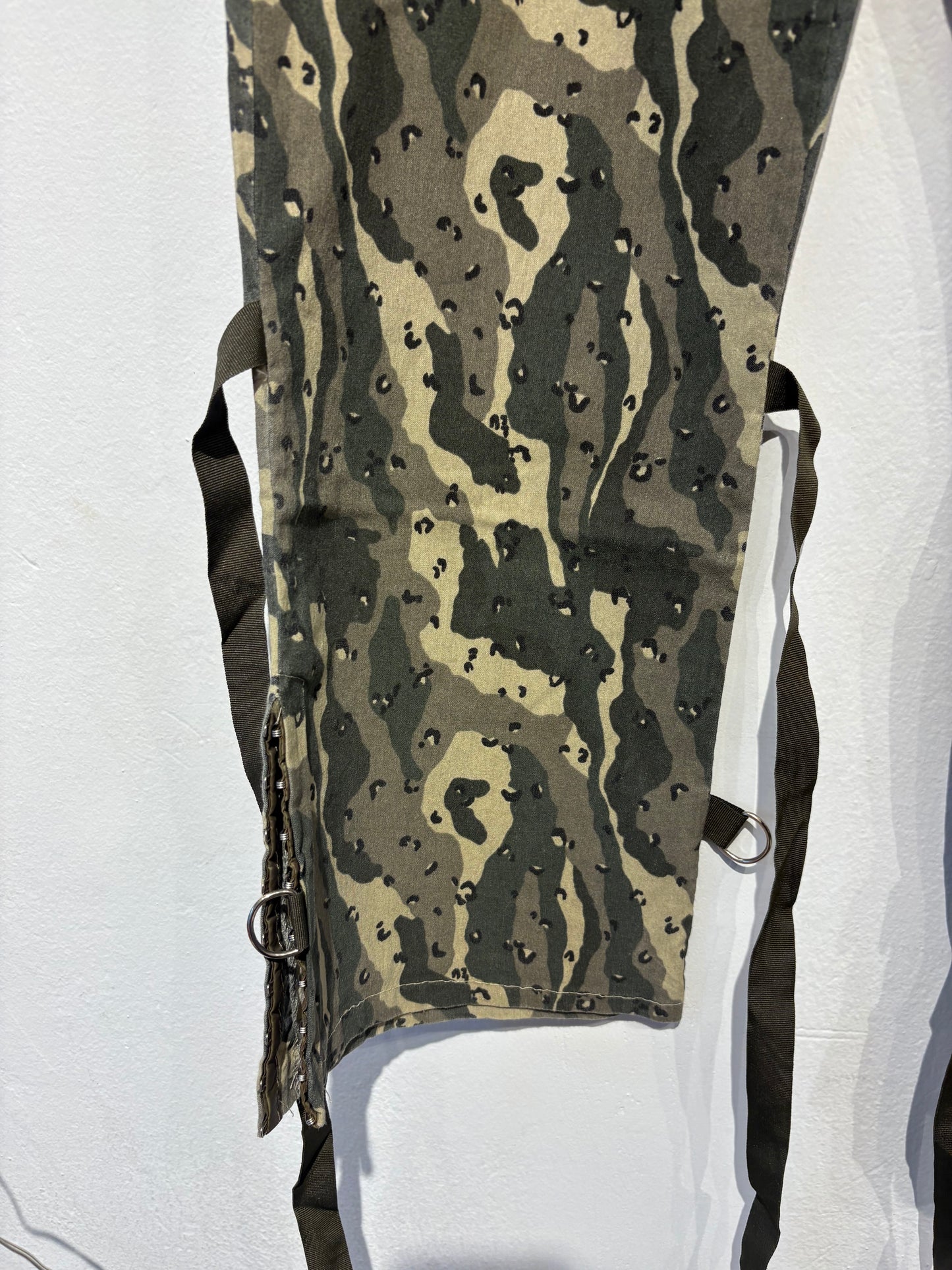 Y2k military capri pants (Fits XS to M)