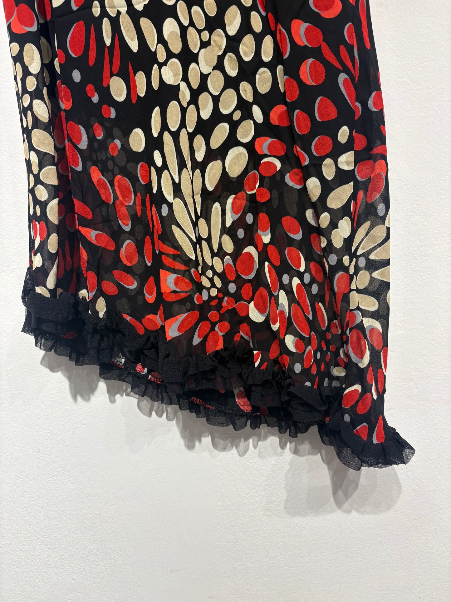 Vintage assymetrical skirt with stunning pattern