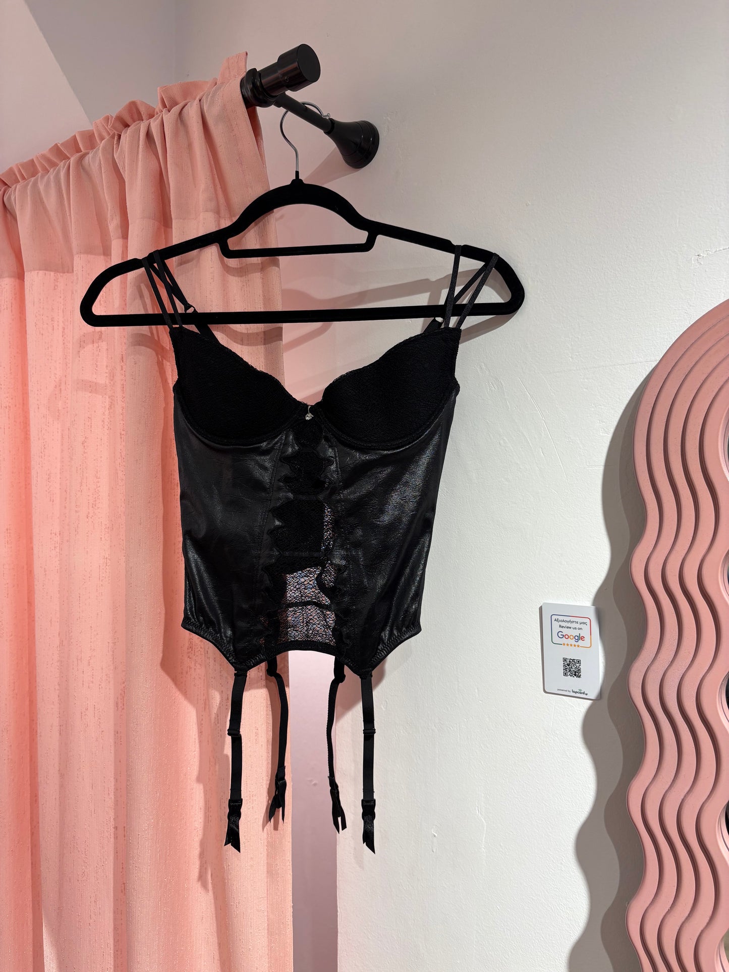 Incredible black corset with lace details and a rhinestone (S / Cup: 75B)
