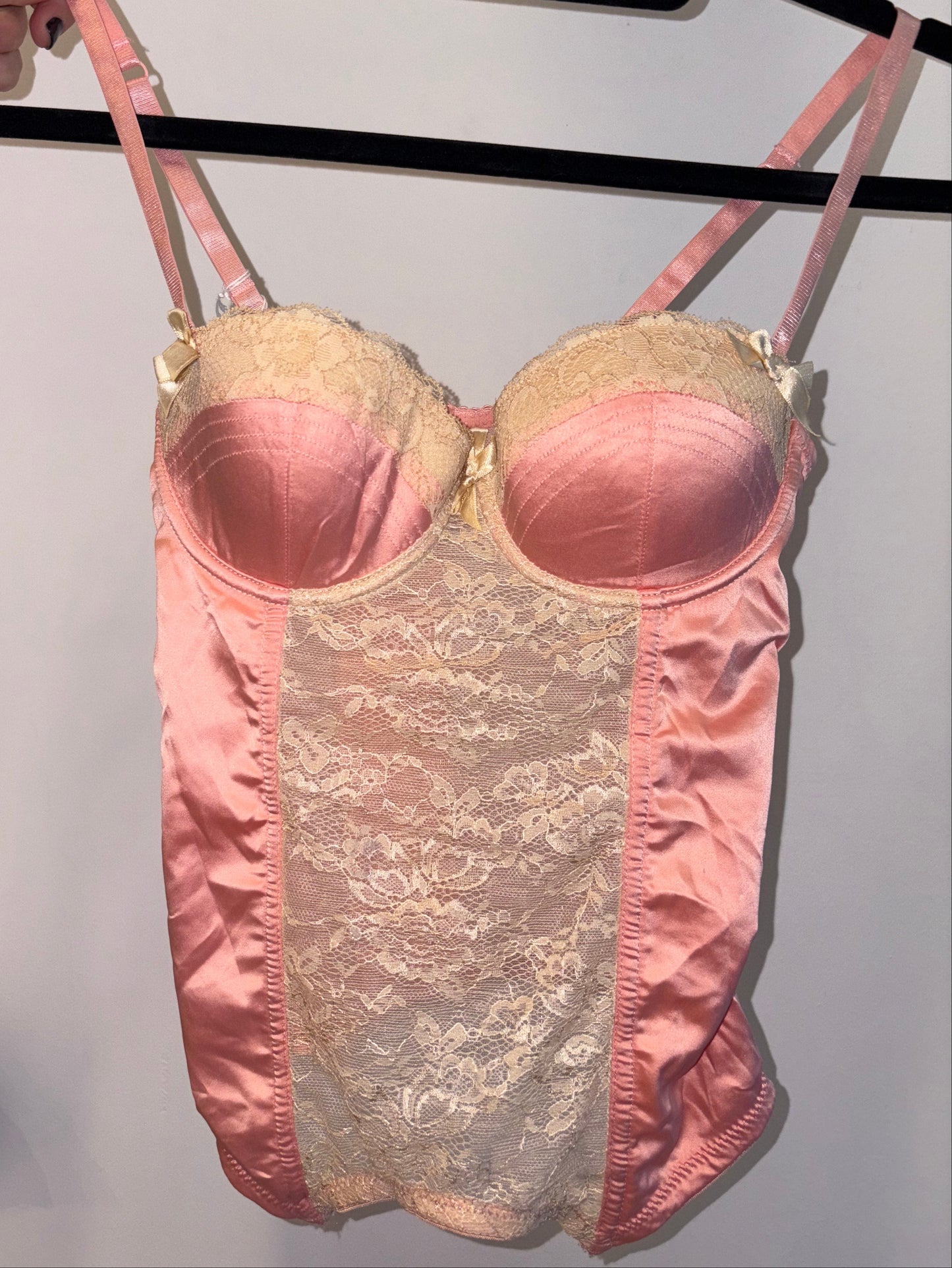 Salmon pink corset with lace details